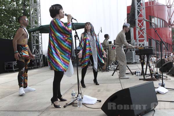 THE CRYSTAL ARK - 2014-06-07 - PARIS - Parc de la Villette - 